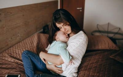 Baby blues a depresja poporodowa – jak je odróżnić i kiedy szukać pomocy